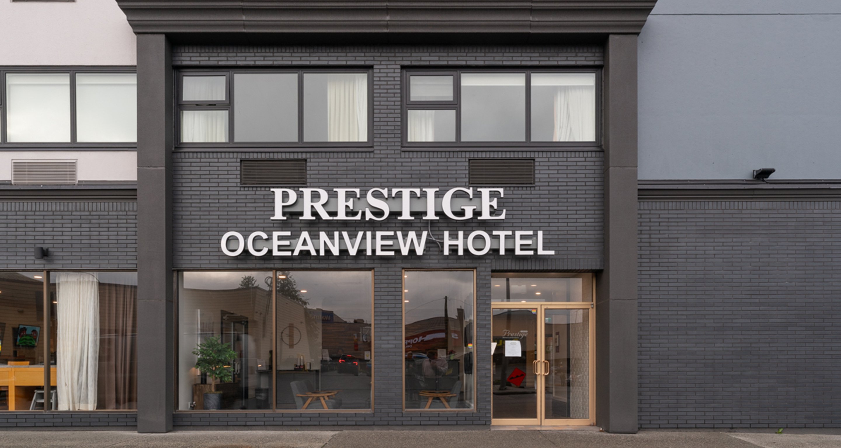 Prestige Hotel Prince Rupert 1/48