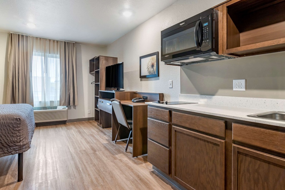 WoodSpring Suites Brunswick 16/31