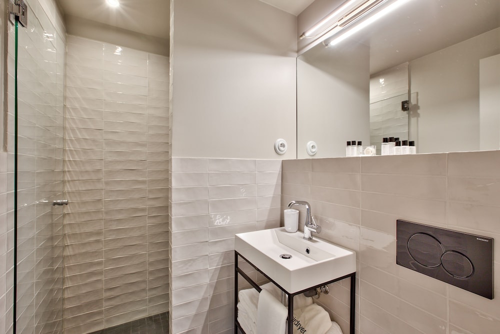 Maison Barbes 55/61