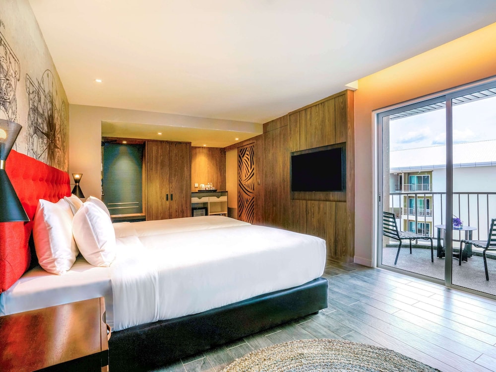Deluxe, Privilege, Double Bed, Pool Access