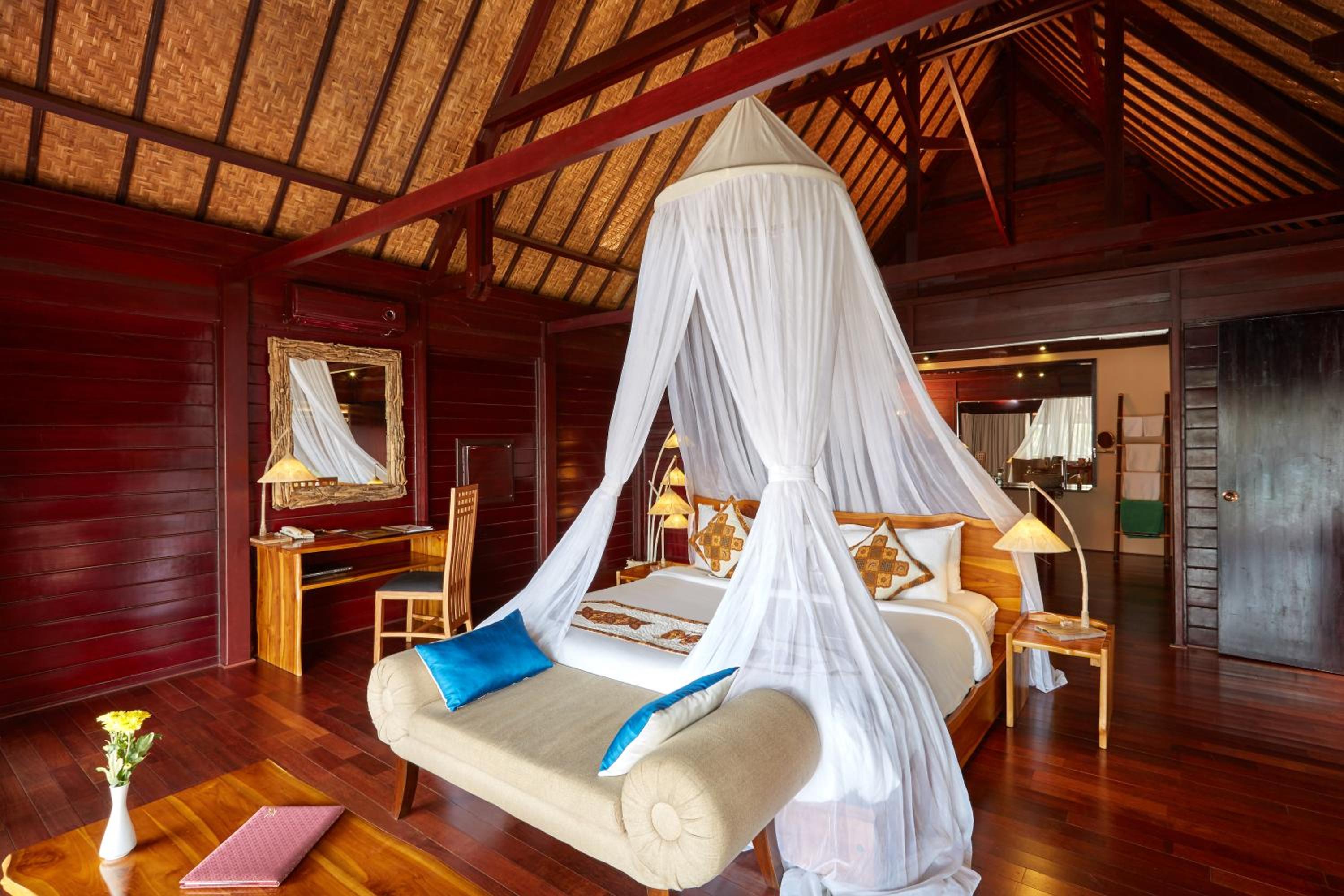 Pool, Deluxe, Villa, King Bed, Beach Front
