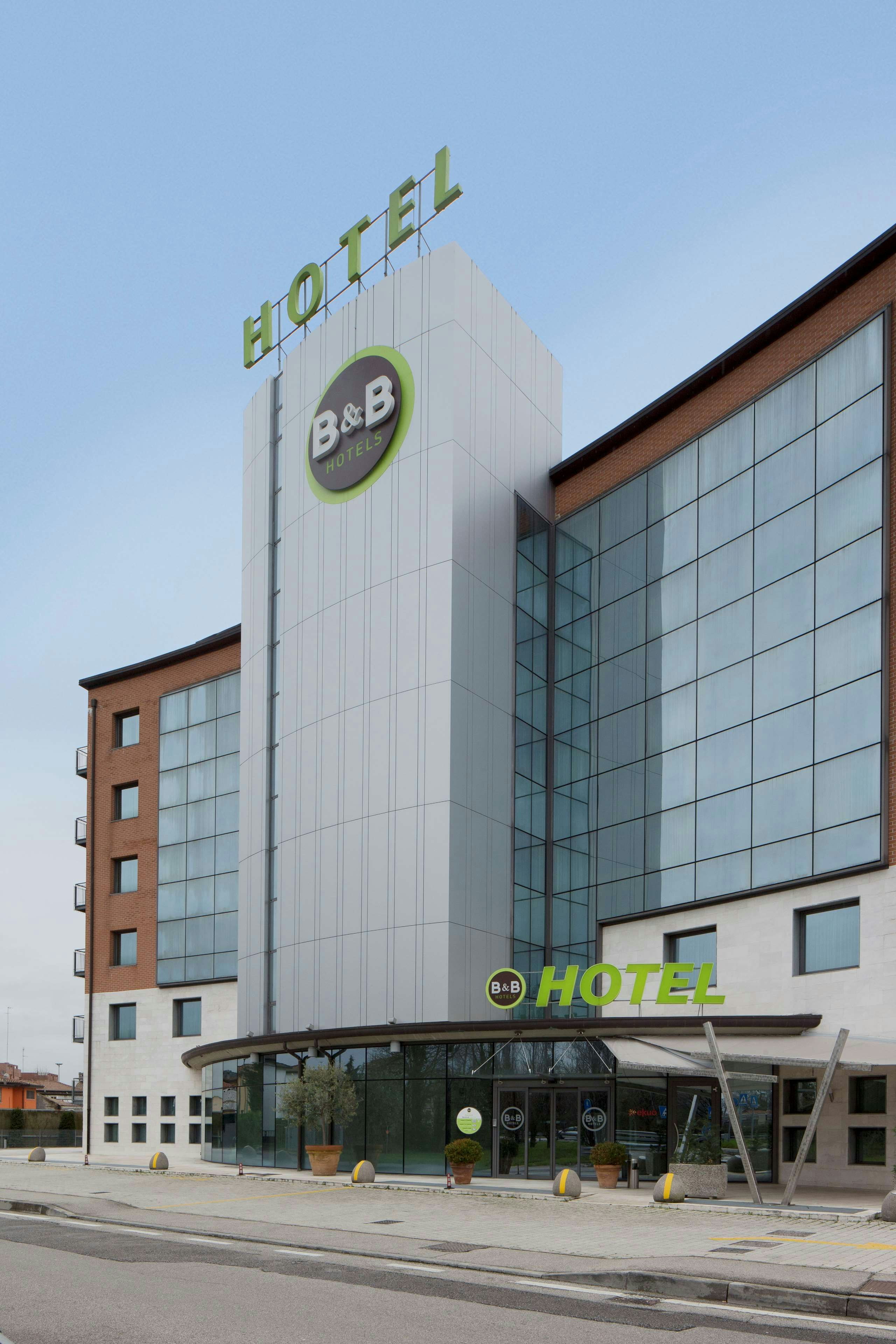 B&B Hotel Padova 49/53