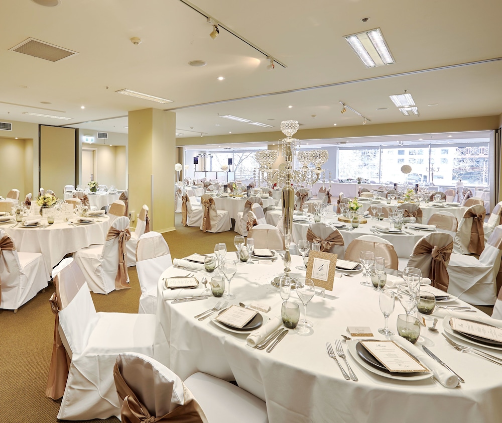 Oaks Melbourne on Market Hotel 56/72