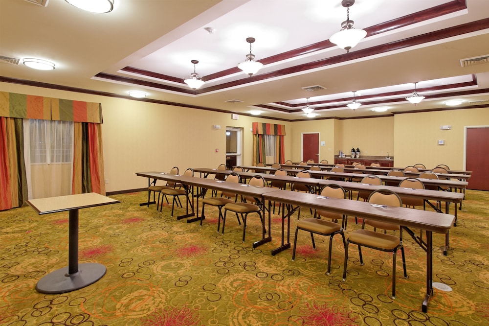 Holiday Inn Express Hotel Suites Florence Northeast 39/42