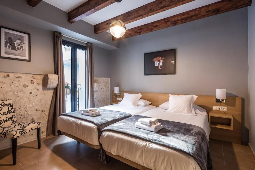 Catalina Suites San Nicolas 7/50