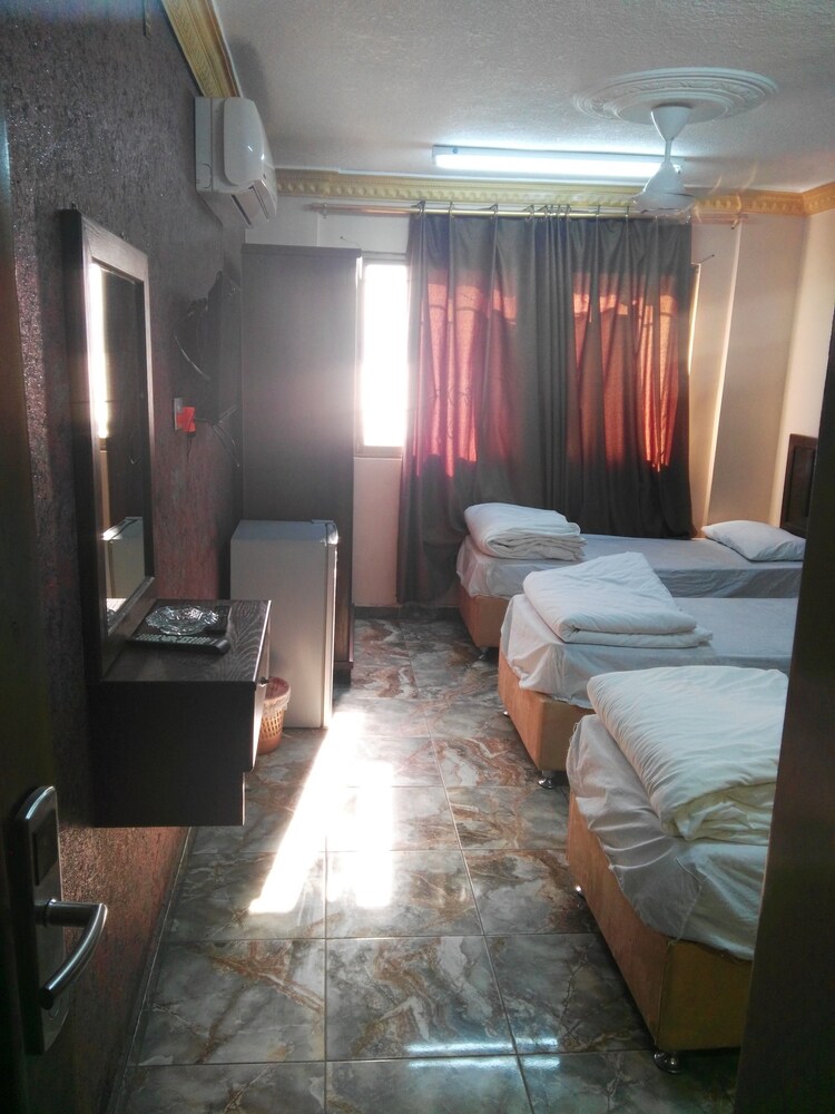 Sea Beach Hotel 27/44