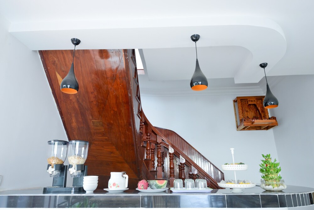 Mowin Boutique Hotel & Residence 45/53