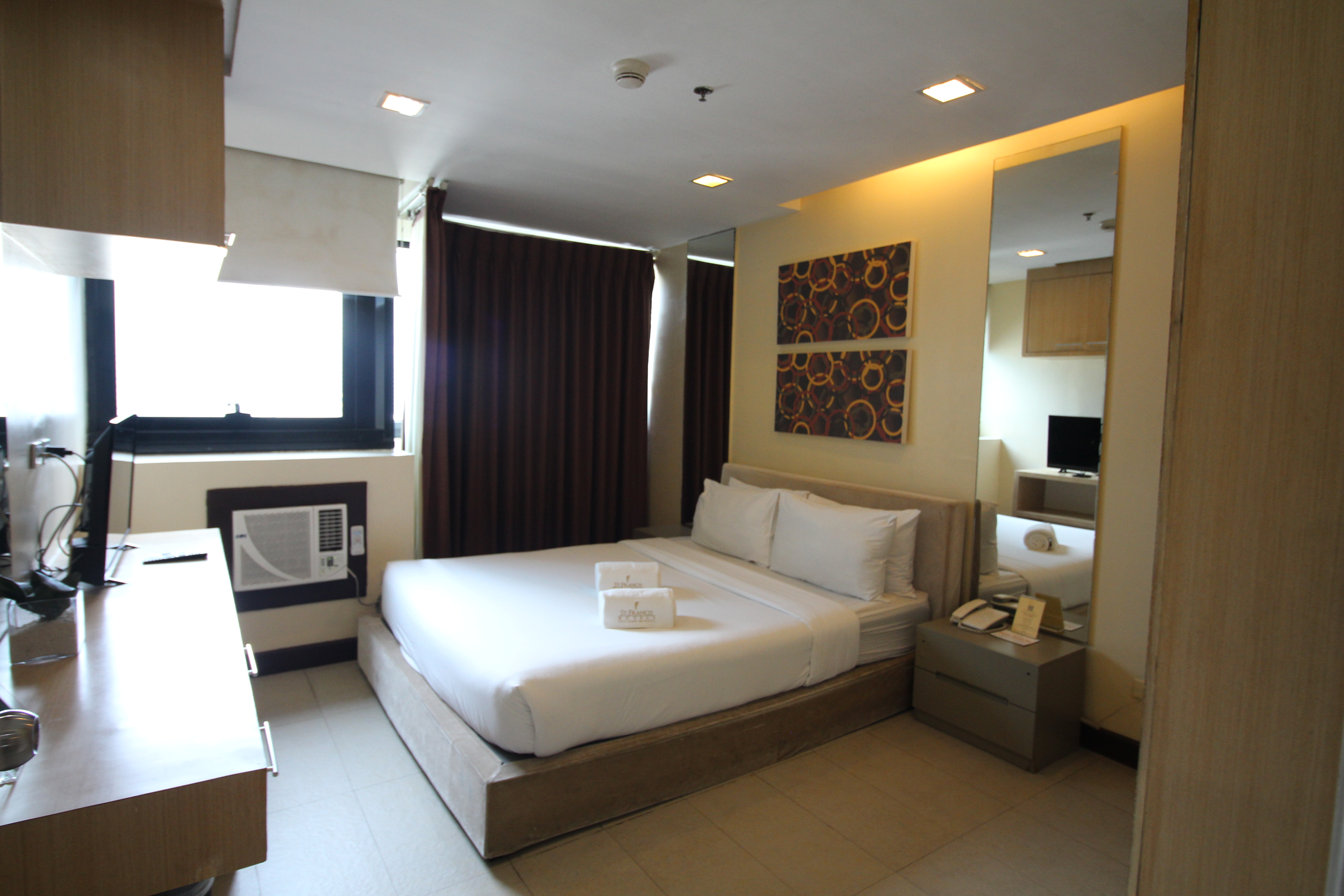 TWO BEDROOM EXECUTIVE SUITE