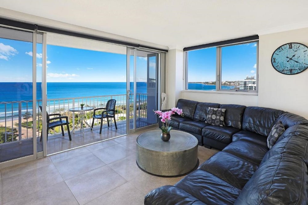 ELOUERA TOWER BEACHFRONT APARTMENTS 44/69