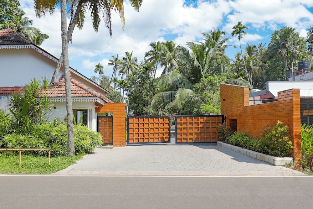 Club Mahindra Arookutty 39/47