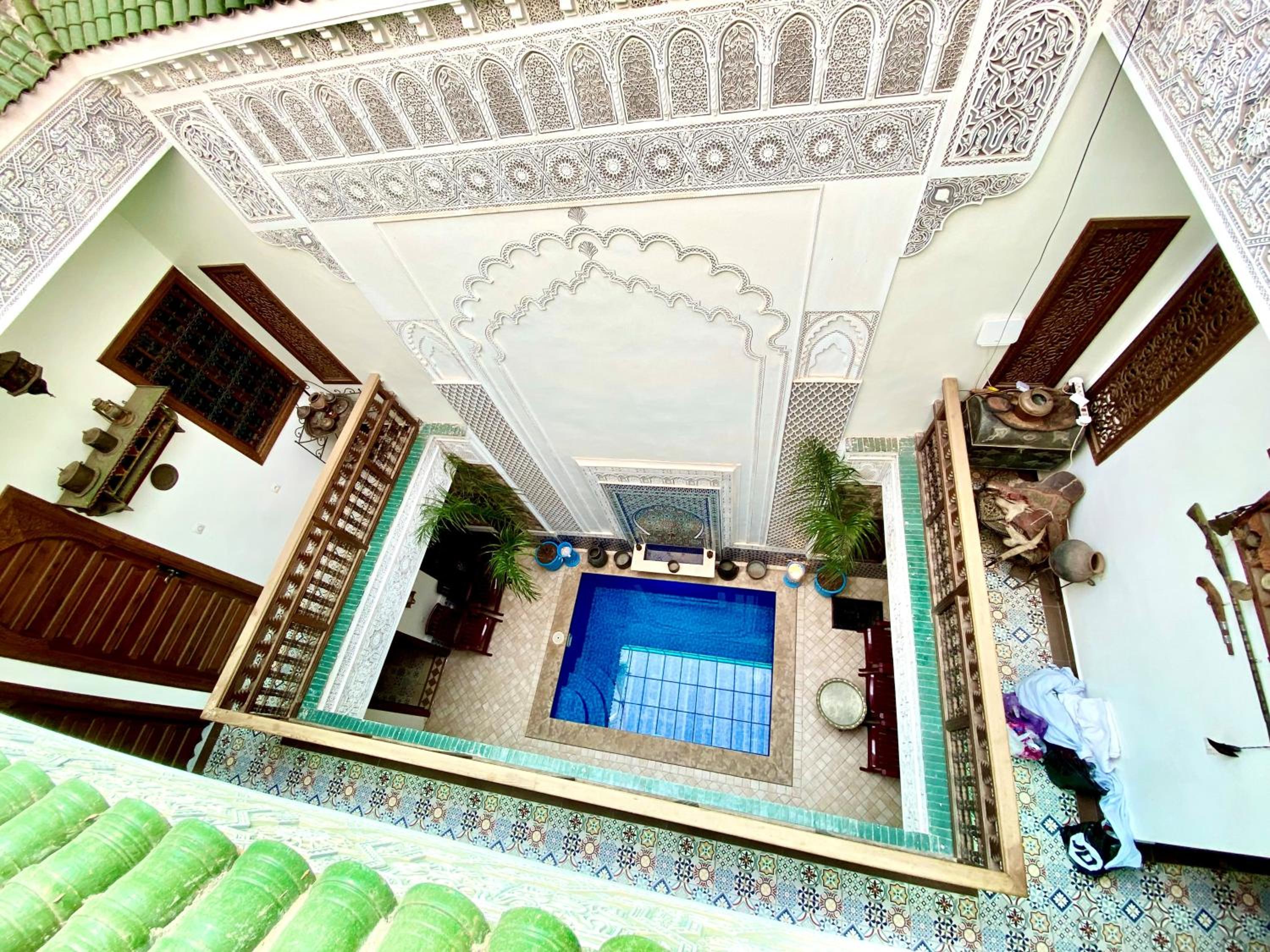 Riad Nouhal 8/38