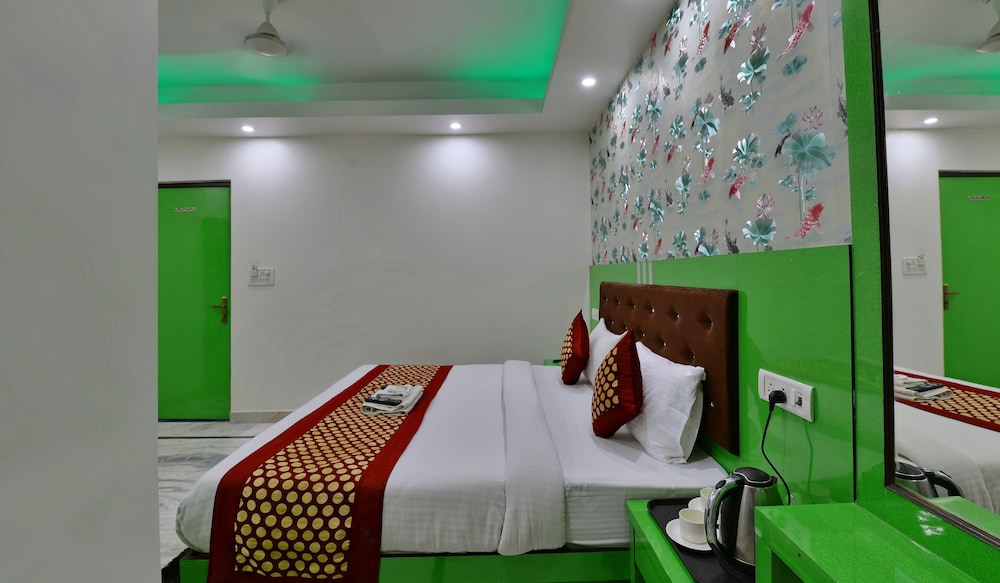 Hotel Noida International 34/50