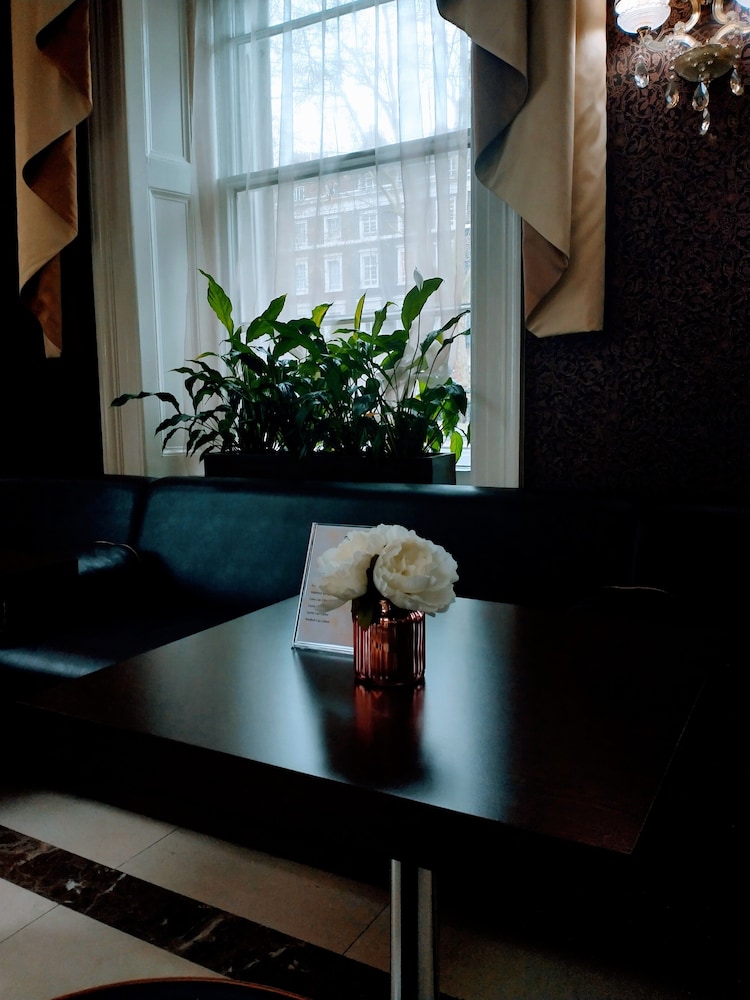 Edward Hotel Paddington 5/65