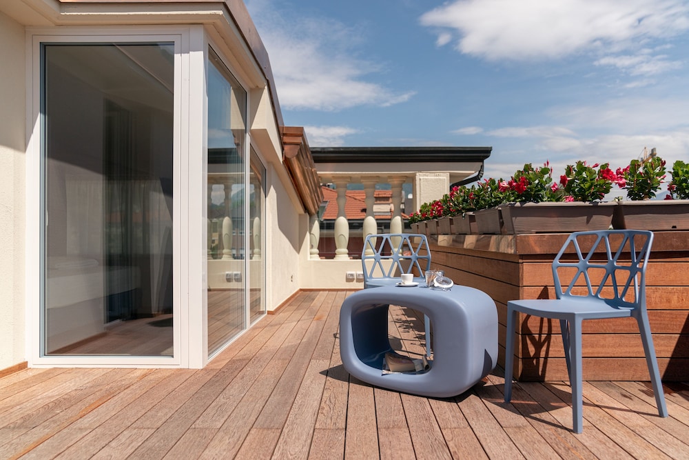 Holiday Iv Gardan 25/50