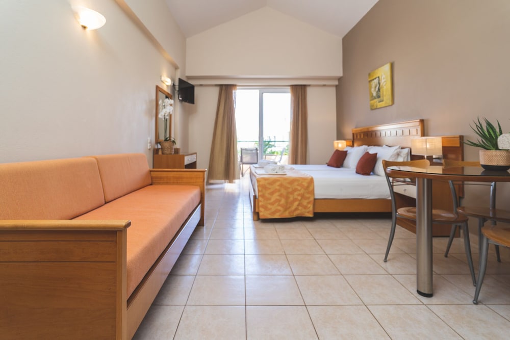 Helios Apartments 20/50