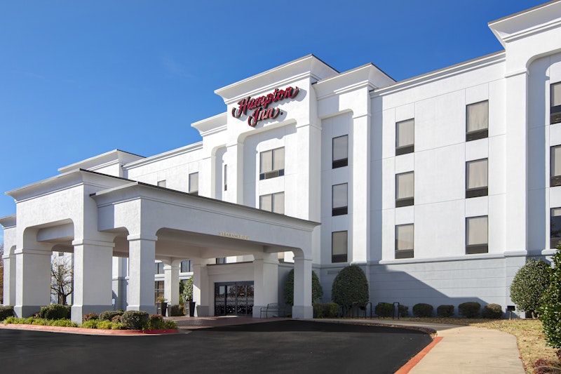 Hampton Inn Fayetteville 70/73