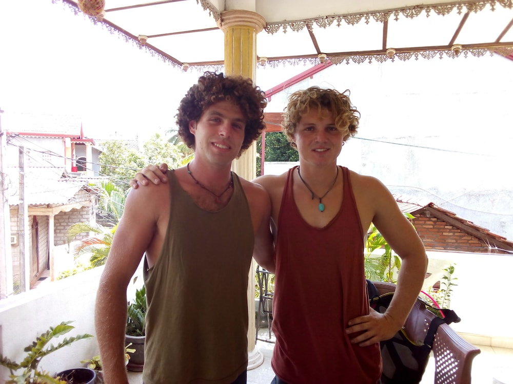 Randi Homestay 6/23