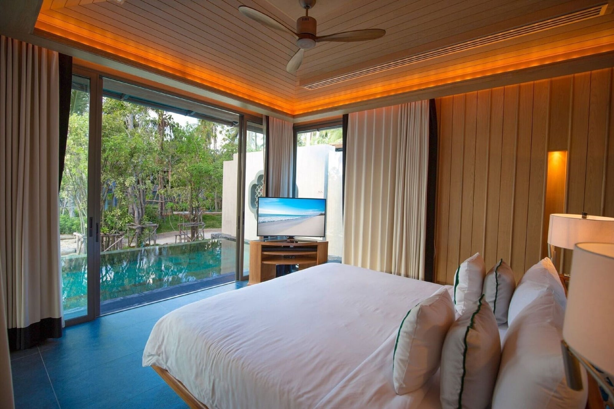 1 Bedroom Luxury Pool Villa (209 sq.m)