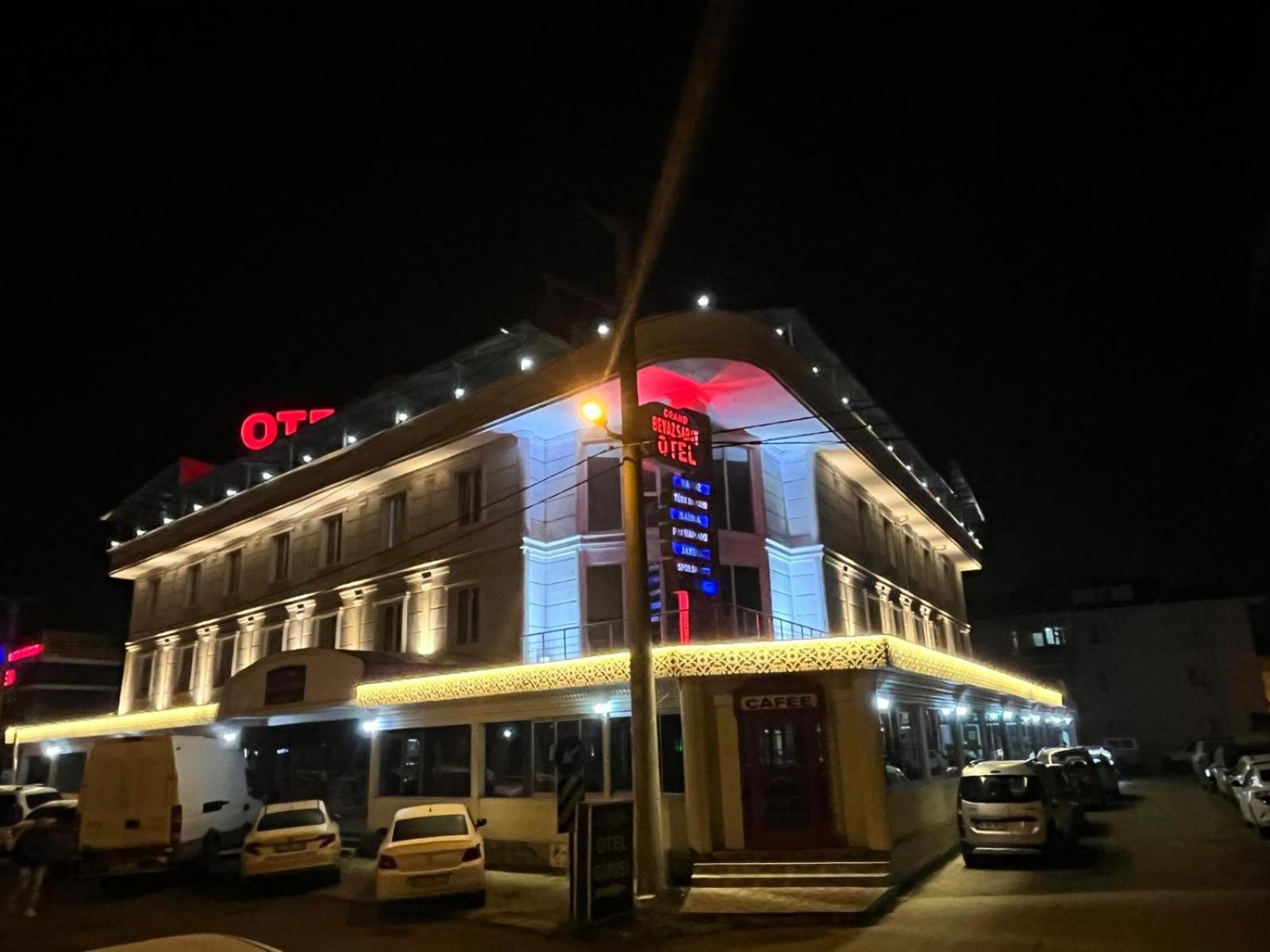 Grand Beyaz Saray Otel 1/48