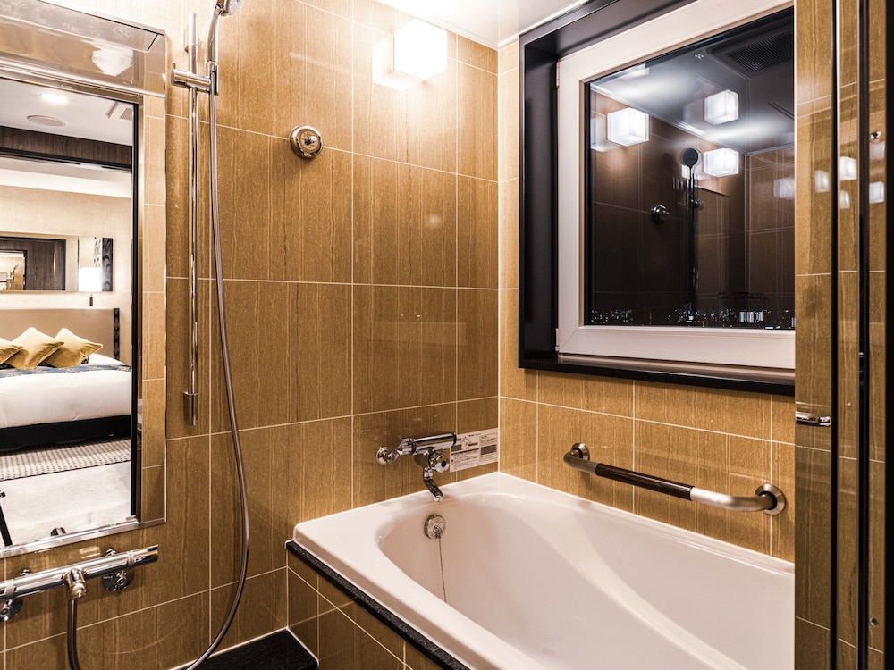 Apa Hotel Shin-Osaka Ekimae 46/50