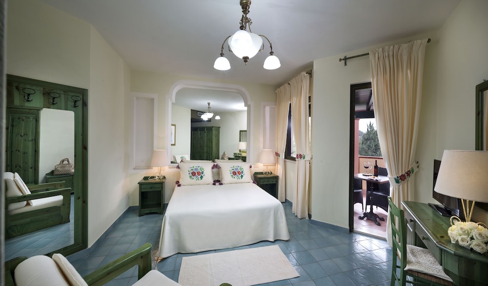 CALA GINEPRO RESORT AND SPA 14/50
