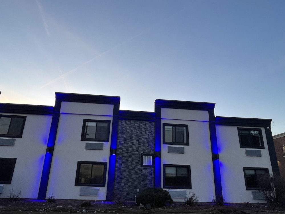 Wayne Inn 2/47