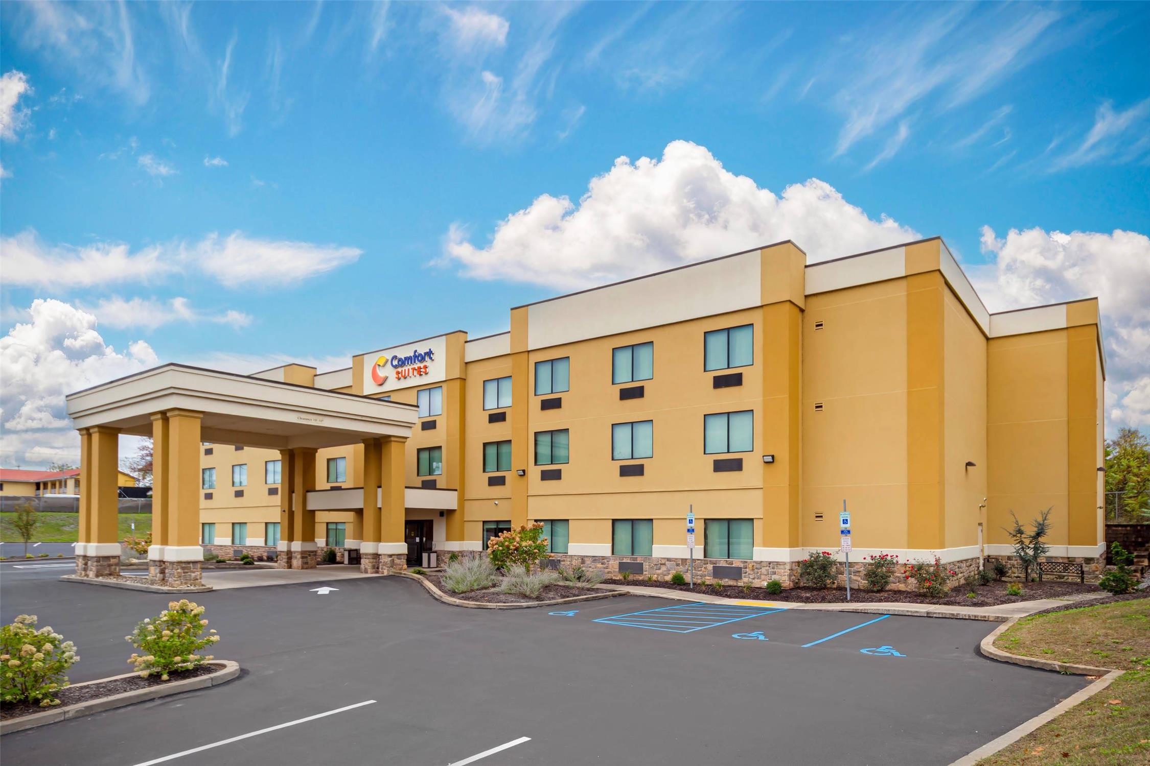 Comfort Suites Lewisburg, PA 10/48