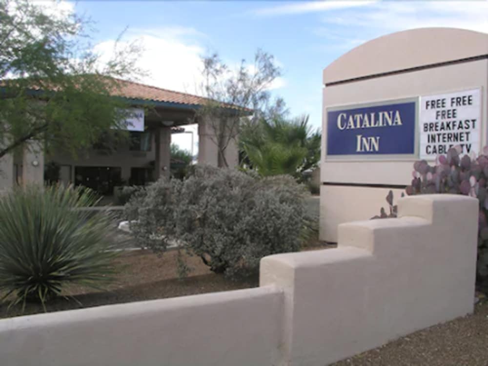 Catalina Inn 33/40