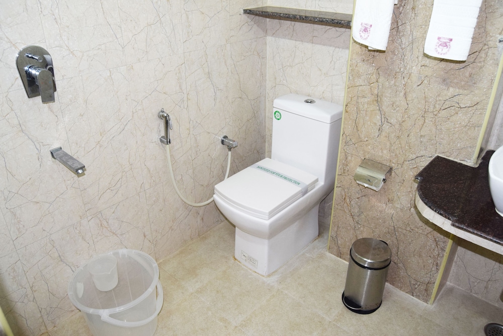 Saibala Grand Hotel 32/33