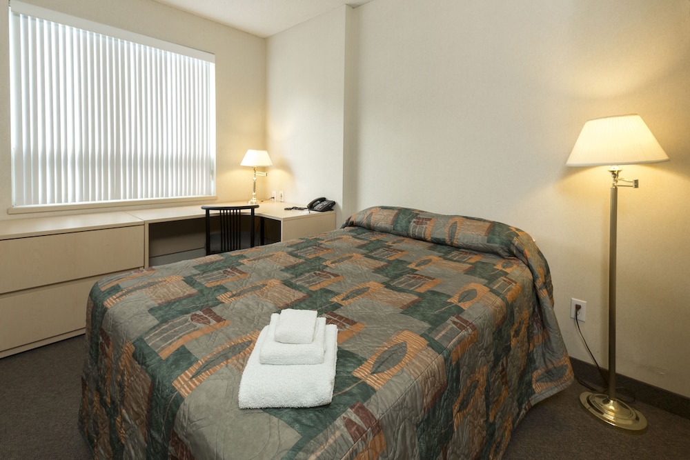 Residence & Conference Centre - Oshawa 20/22