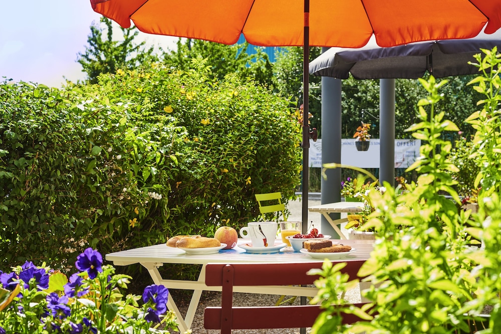 Ibis Budget Versailles Coignieres 3/50