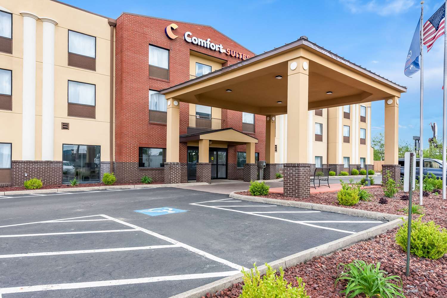 Comfort Suites Columbus 18/21