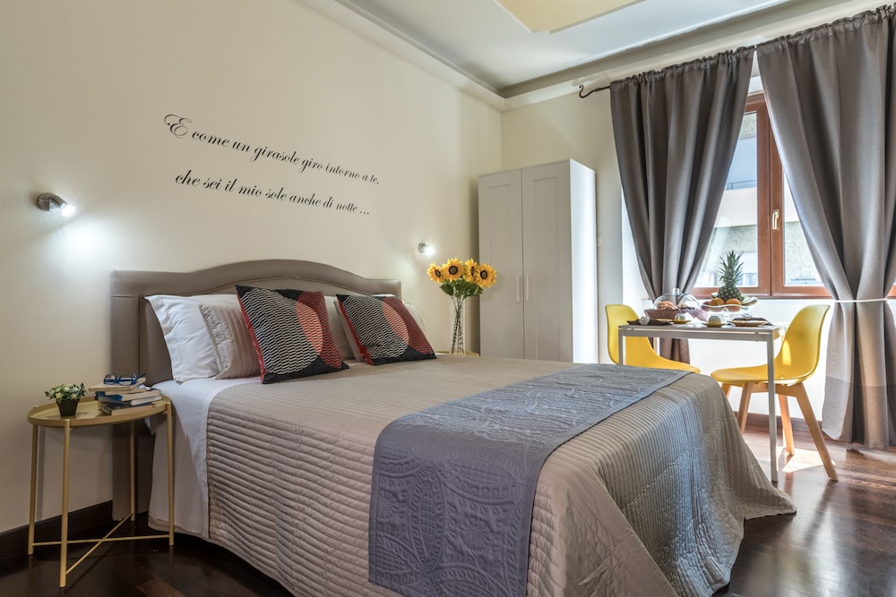 Basic, Double Bed