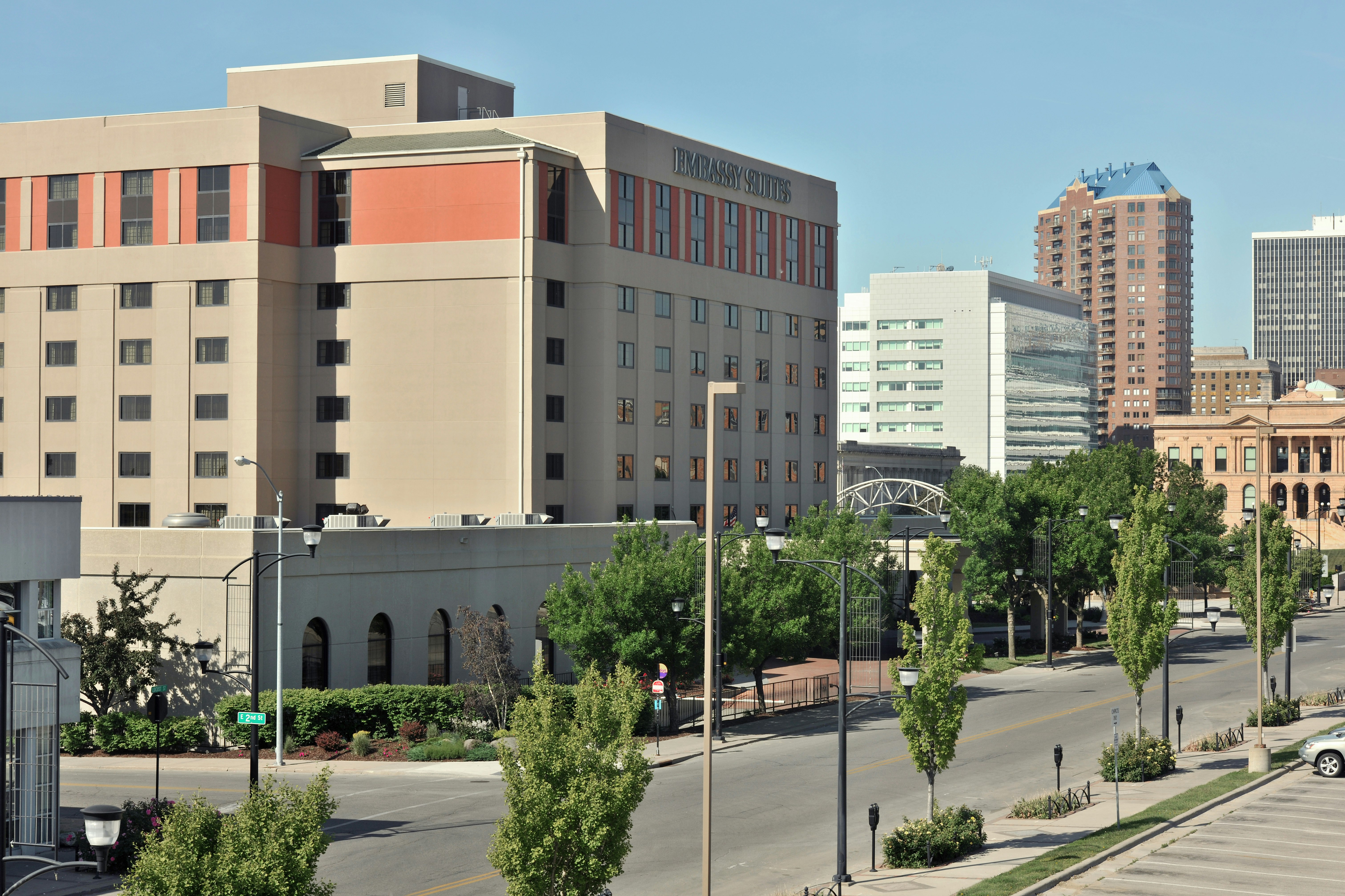 Embassy Suites Des Moines Ia 36/39