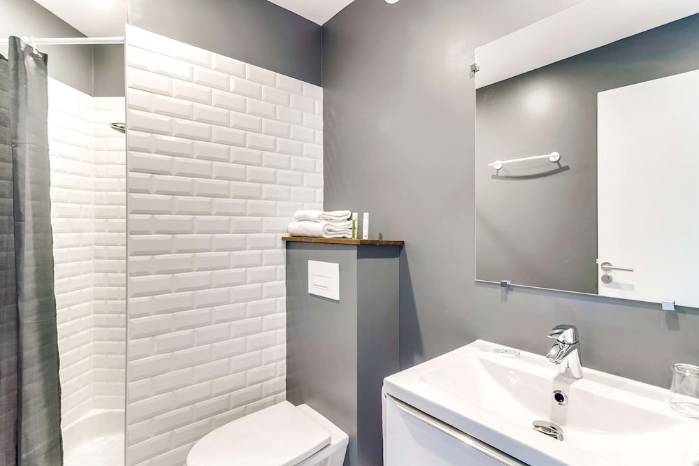 Brit Hotel Saint Nazaire Centre Gare 41/50