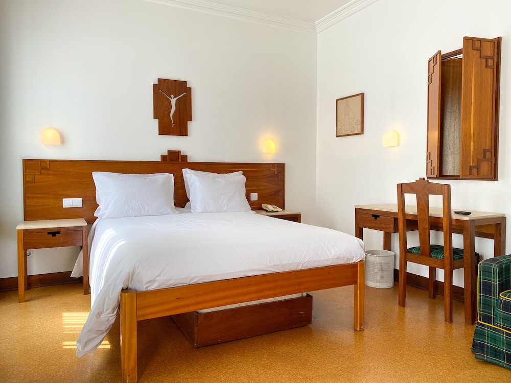 Flag Hotel Fatima Irmas Dominicanas 17/50