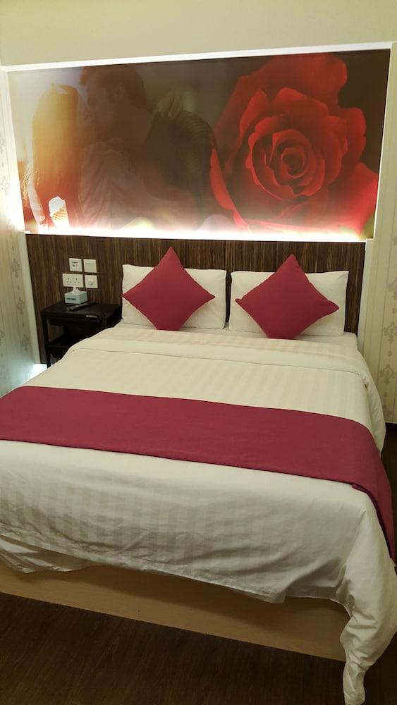 Whole Sunshine International Hotel 23/42