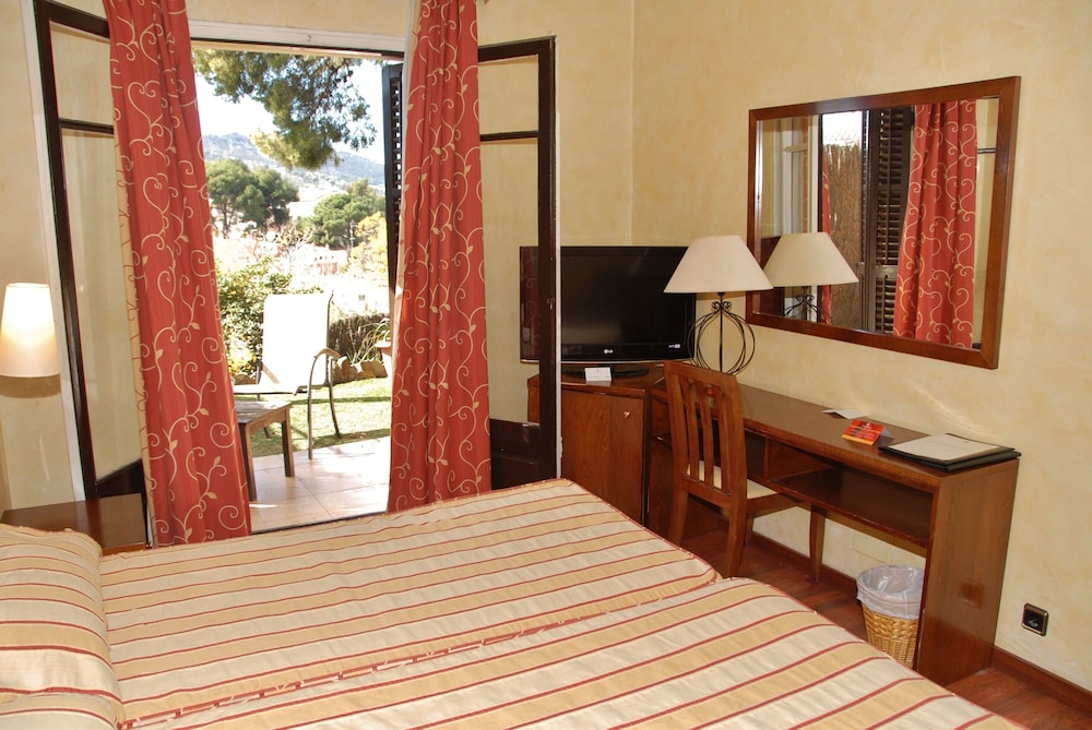 Hotel El Castell 17/48
