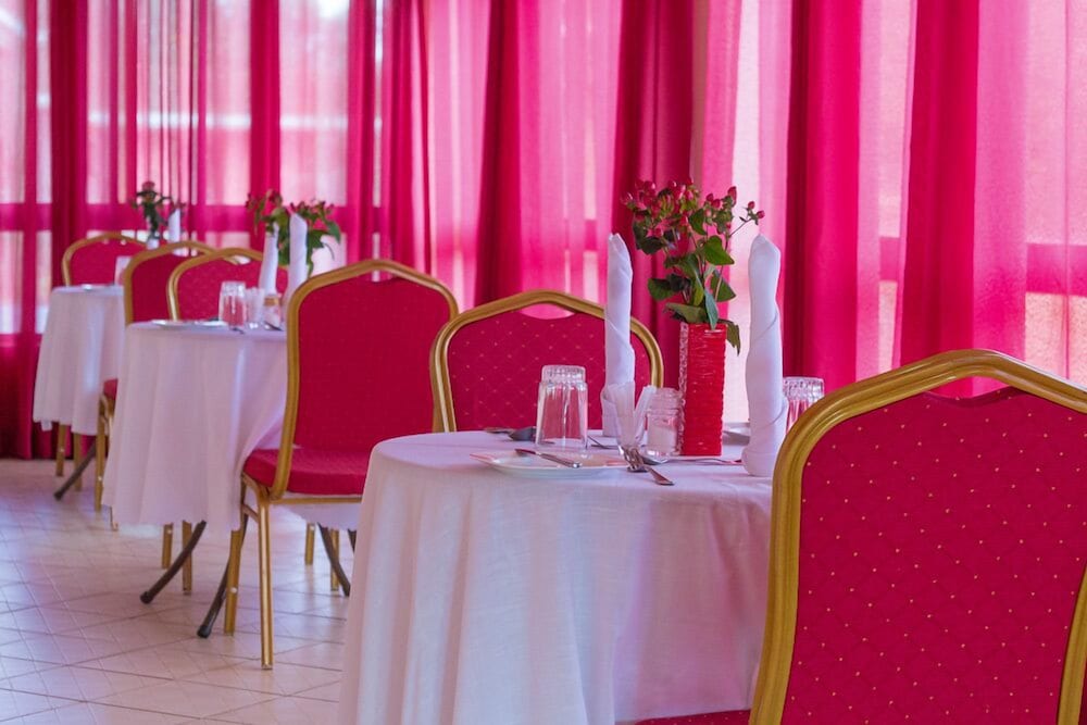 Phoenicia Hotel 36/50