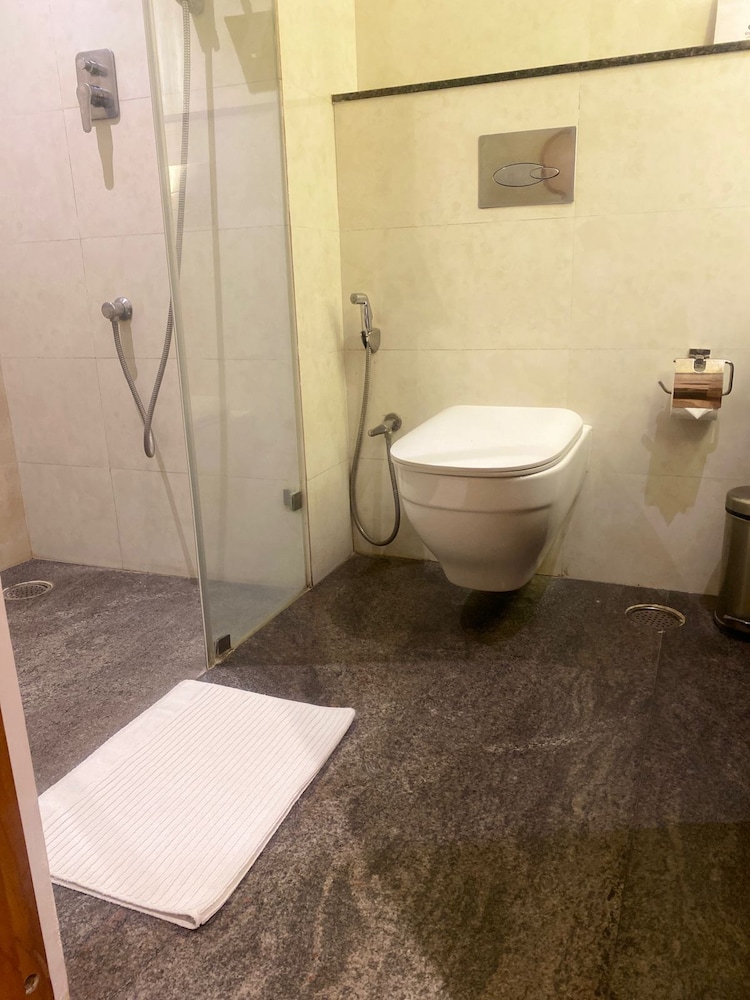 Quality Inn Rockwell Grand, Bangalore 54/55