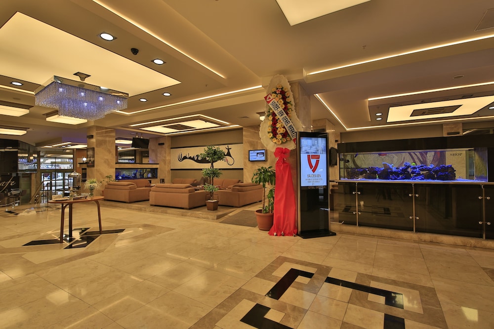 Selcuk Hotel Sems I Tebrizi 48/93