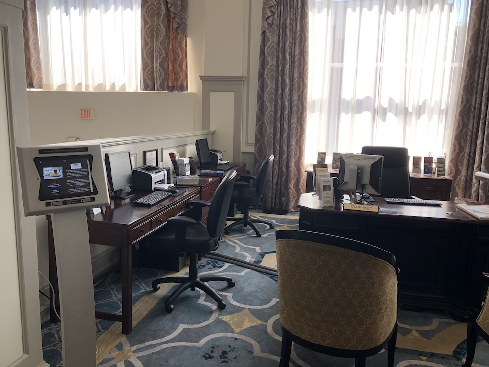 Francis Marion Hotel 61/65