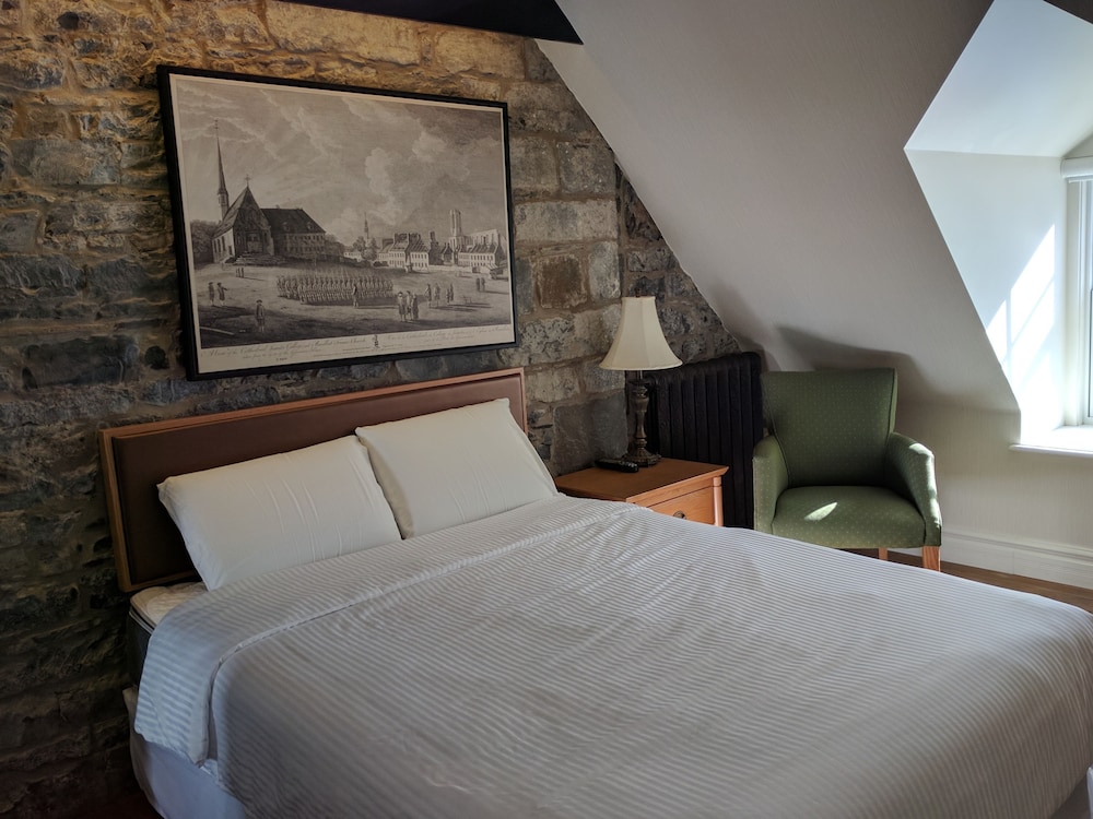 Auberge du Tresor 13/37
