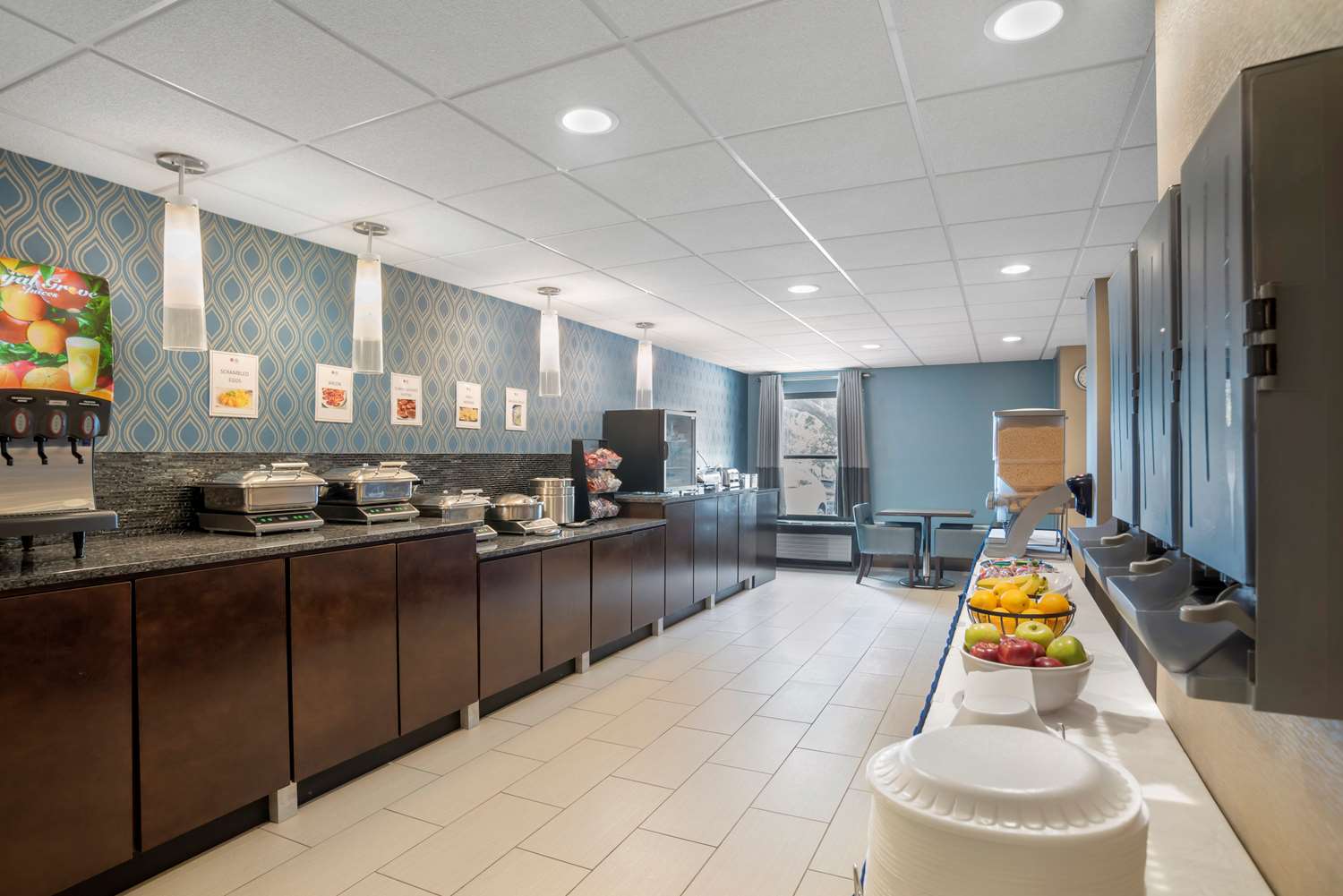 restaurant cafeteria