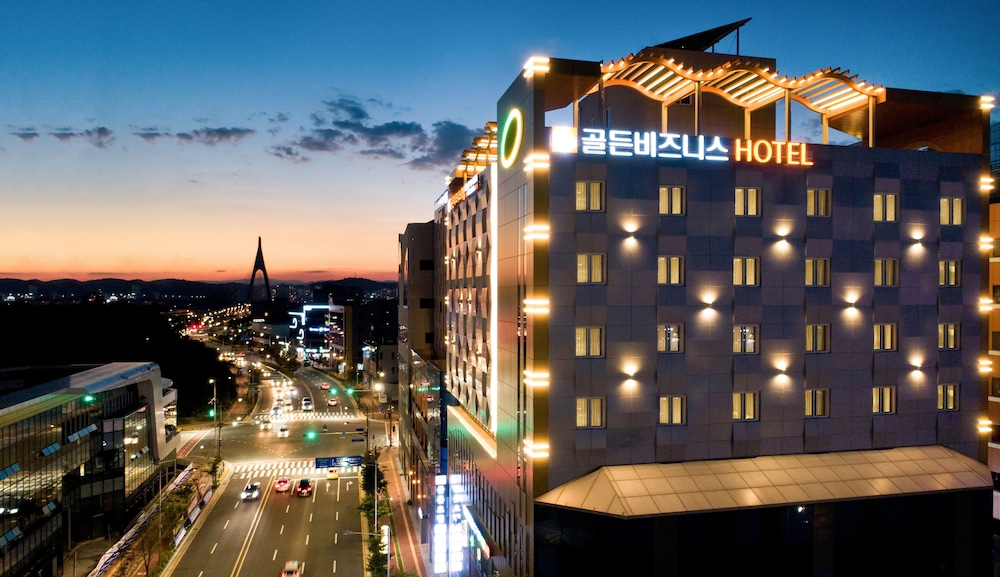 Golden Business Hotel 1/65