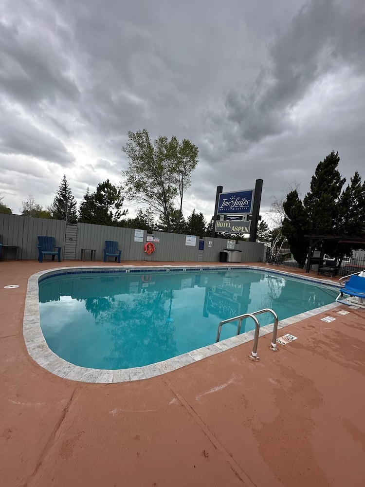 Hotel Aspen Flagstaff Grand Canyon Formerly Aspen Innsuites Flagstaff 35/60