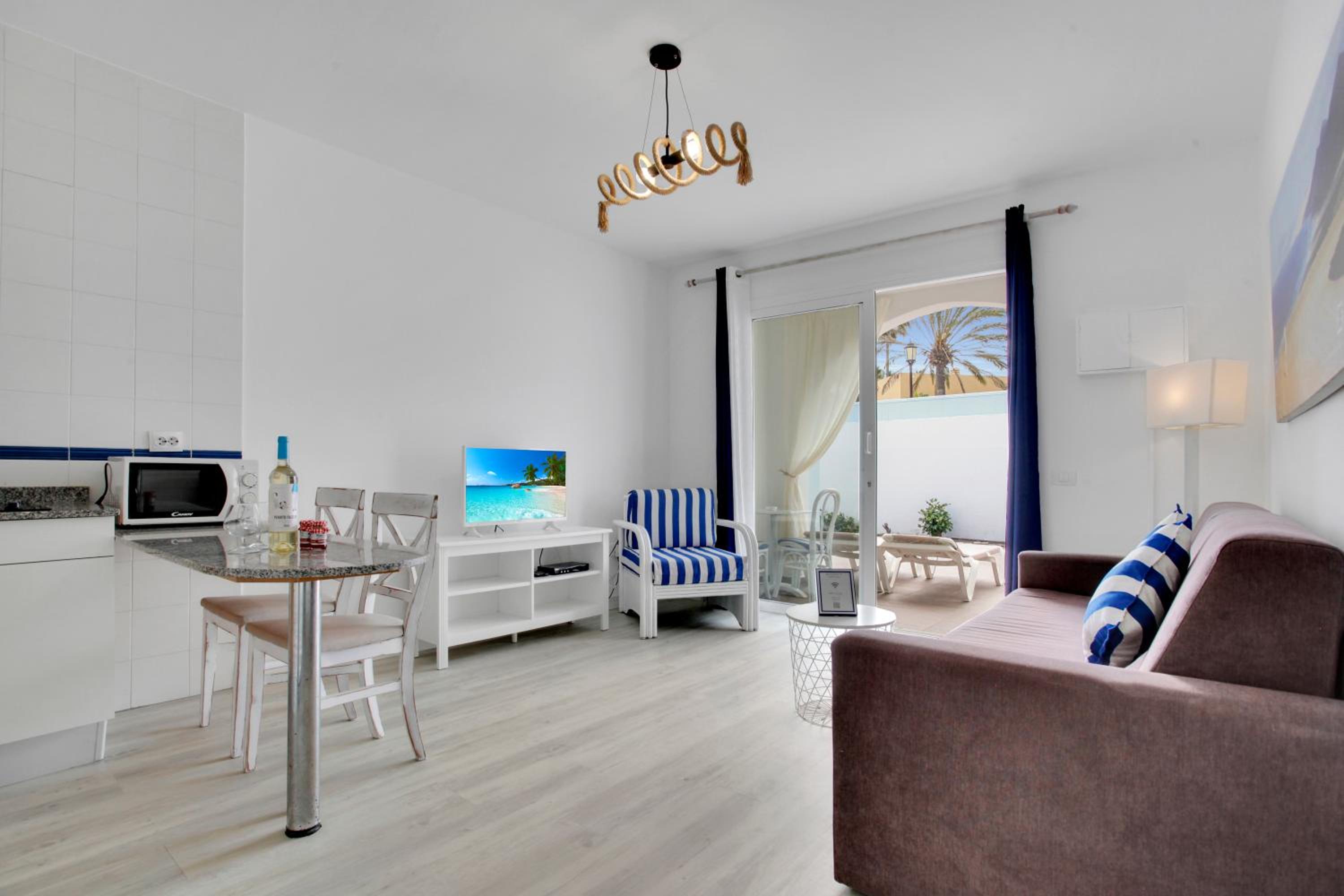 Neptuno Bungalows 16/30