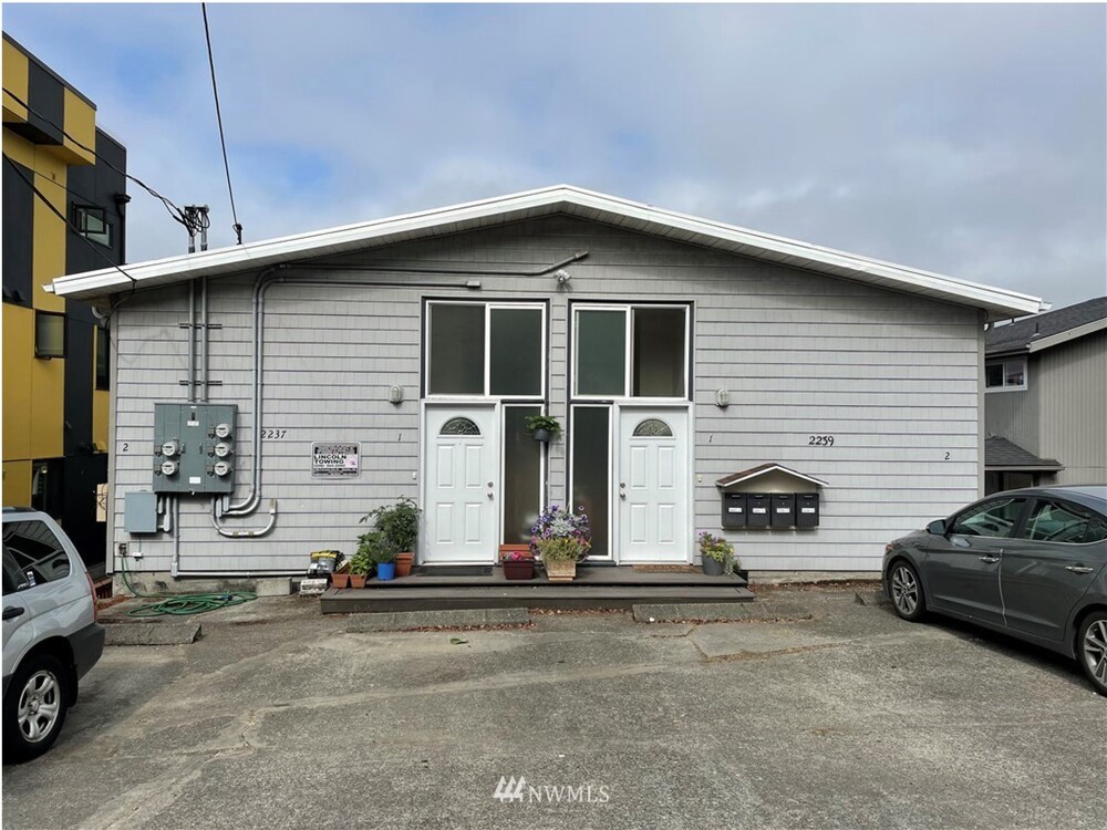 The Seattle Haven - Modern Suites 16/19