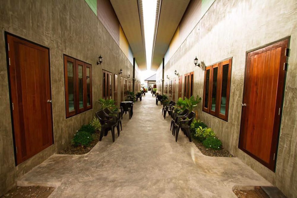 Rintara Riverside Resort 13/15