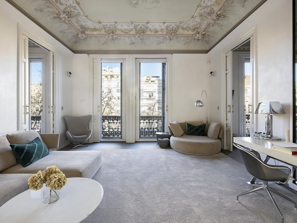 El Palauet Royal Suites 31/50